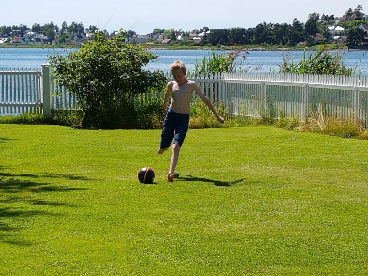 Beach Front Villa In Tonsberg Norway Only July 20-25 Exterior photo